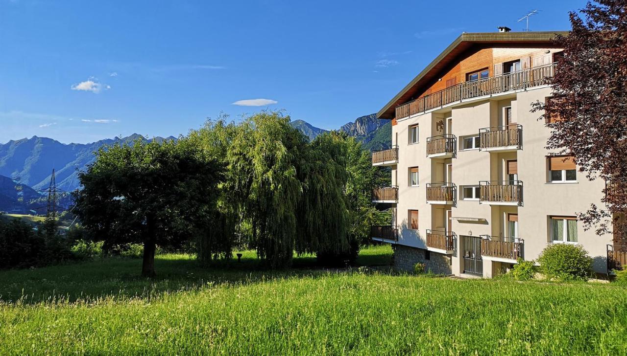 Feel Like Home - Vista Montagna, Vicino Lago Di Como Maggio Luaran gambar